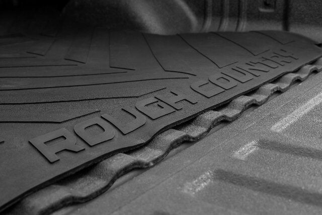 Rough Country Bed Mat 5' Bed RC Logo Colorado/ Canyon 2014-2022 RCM690