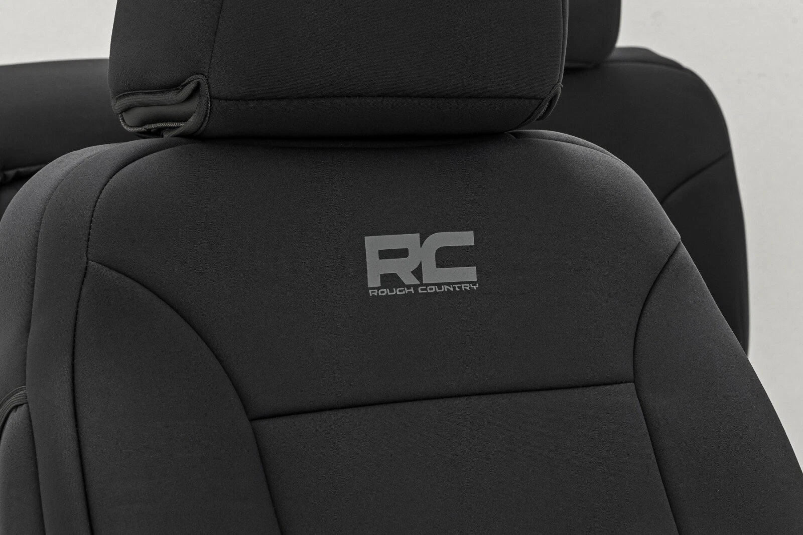 Rough Country Seat Covers FR Bucket & RR 60/40 Bench Chevy/GMC 2500/3500HD 14-25 91070