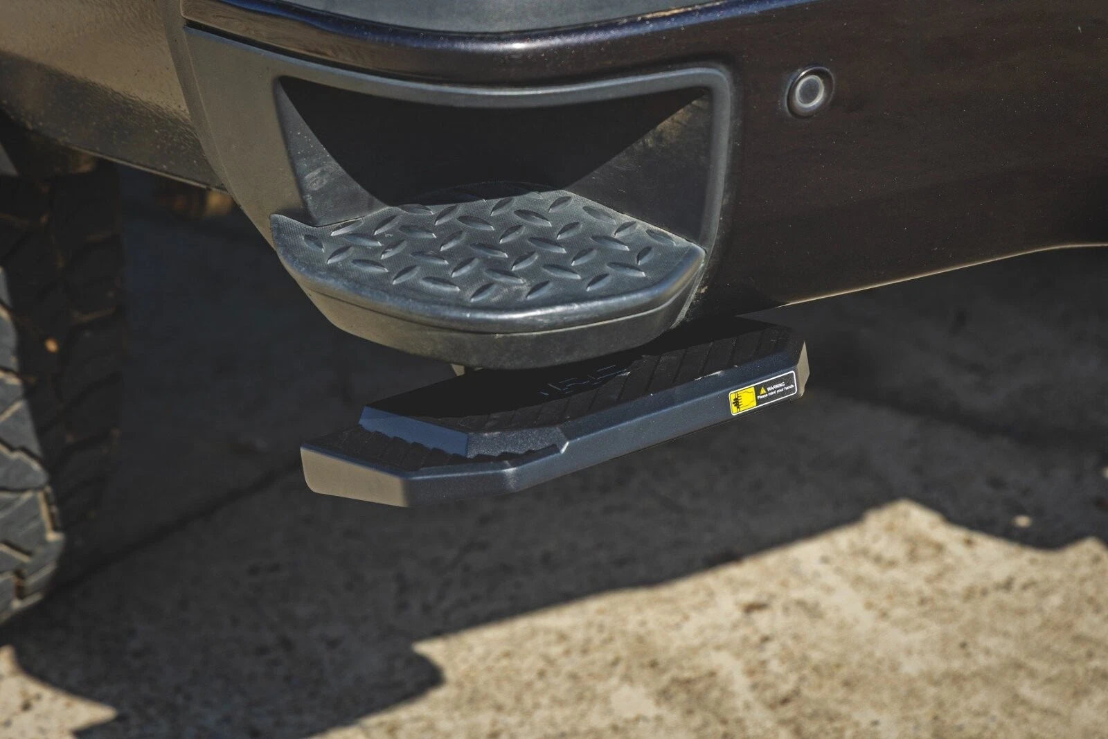 Rough Country Retractable Bed Step | Manual Pull | Chevy/GMC 2500HD/3500HD 11-14 PW059331