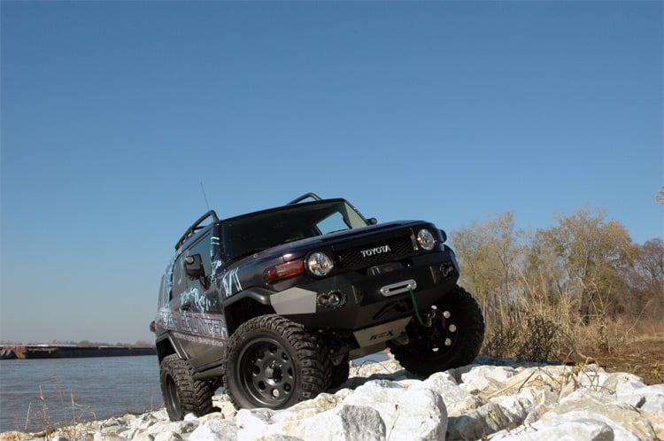 Rough Country 6" Suspension Lift Kit for Toyota FJ Cruiser 2007-2009 770S