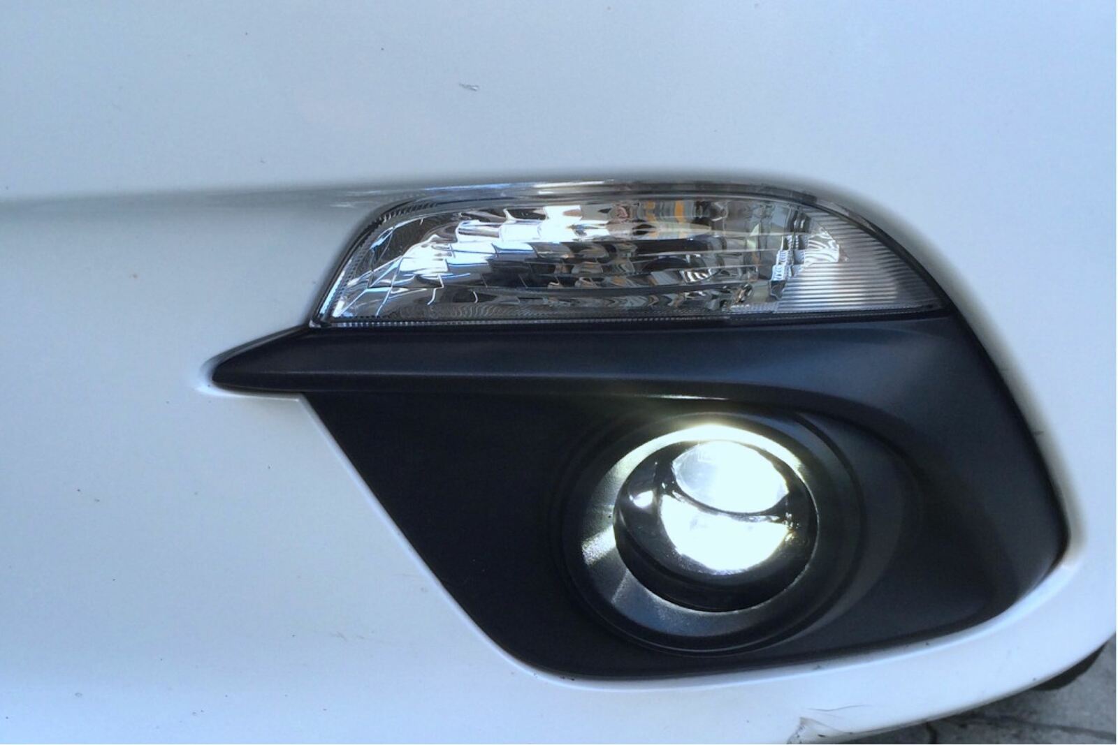 Morimoto XB LED Fogs: Type Z (Pair) -10