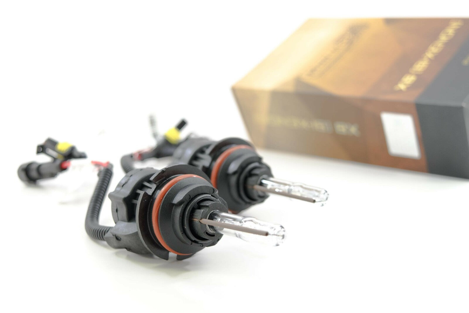 Morimoto 9004/9007 Bi-Xenon XB 6000K HID Bulbs (Pair) -1