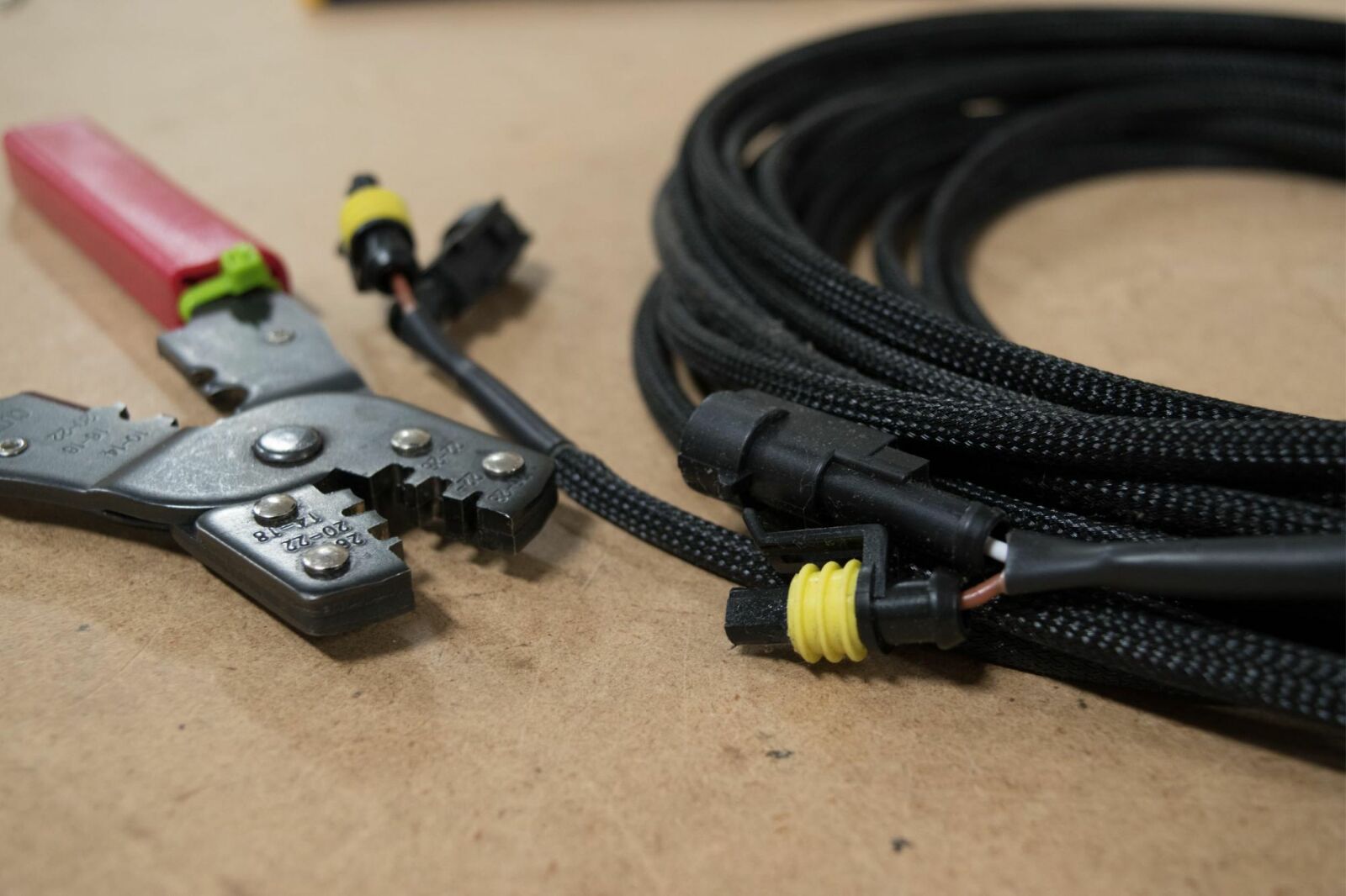 Morimoto ProComp Connector H1/H3 Male -9