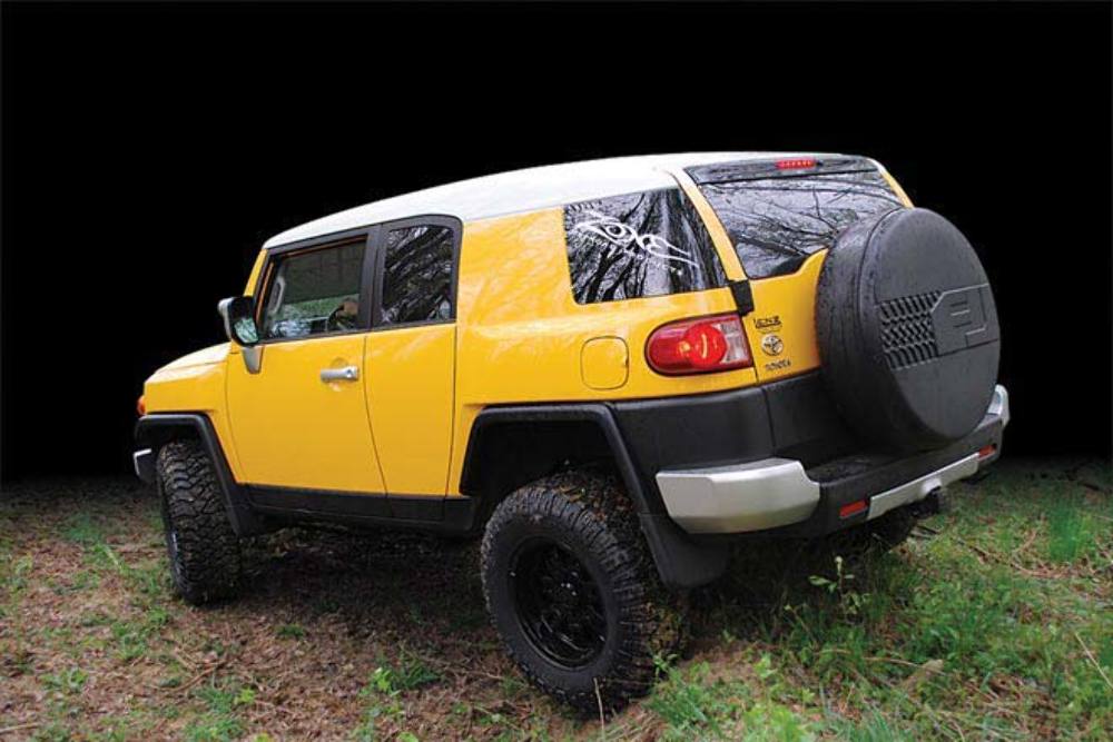 Zone Offroad 2-1/2" Suspension Lift Kit for 07-10 Toyota FJ Cruiser